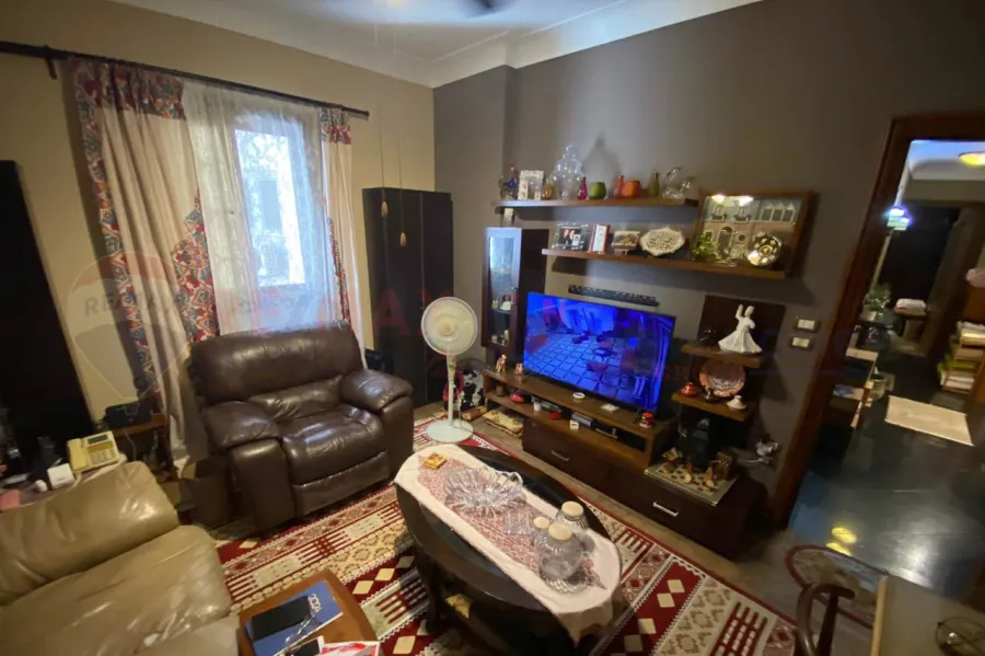 شقة للبيع 186 م سموحة (ش كمال الدين صلاح)