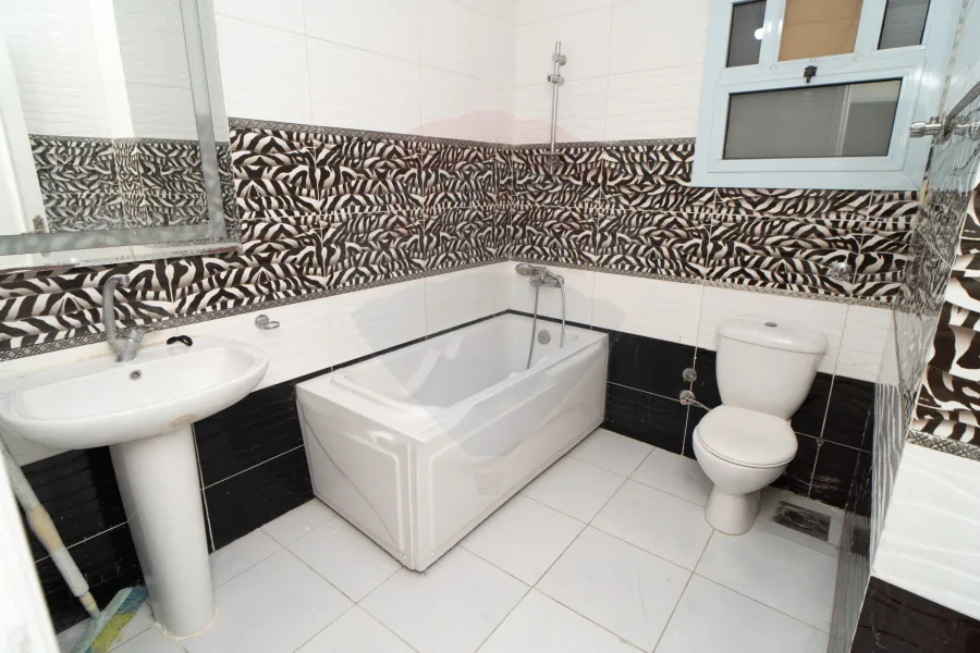 Apartment for Rent 235 m Zizinia (next to Plaza Hotel)