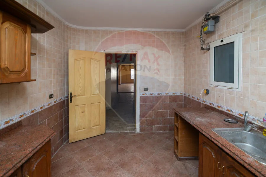 Apartment for sale 270 m Kafr Abdo (steps from Saint Jenny)