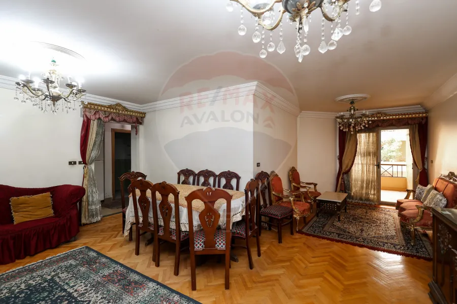apartment for sale 176 m Louran (Shaarawy St. - steps from the sea and the tram)