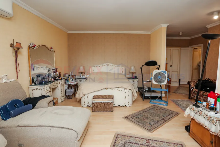 Duplex apartment for sale 400 m Roushdy (branched from Syria st.)