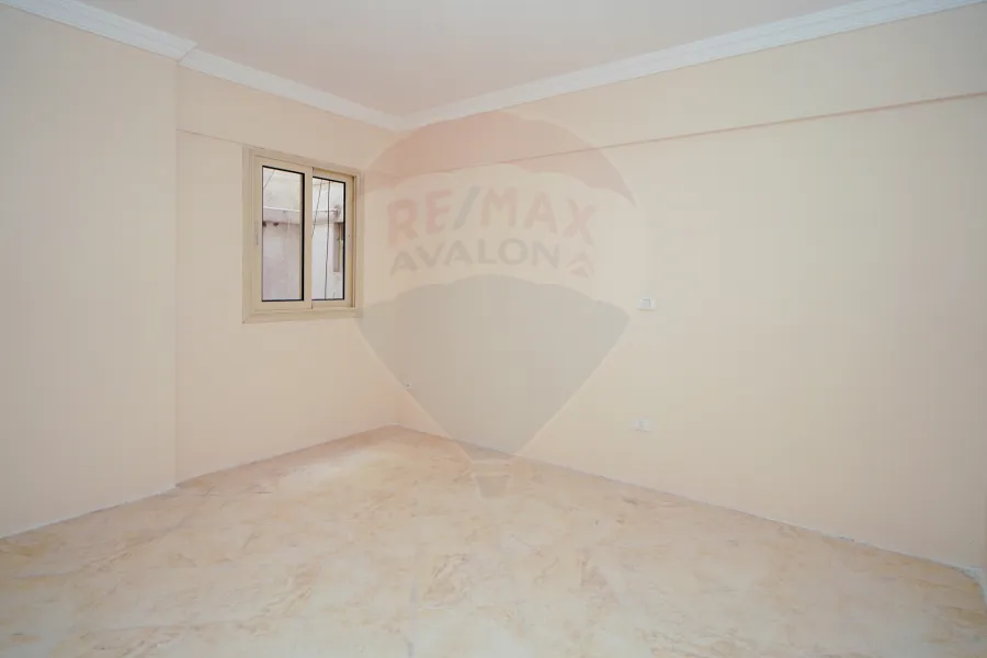 شقة للبيع 150  م سيدي بشر (ش مصطفى كامل _ كومباوند العمار)