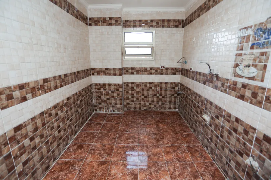 شقة للبيع 120م مصطفى كامل (بين مصطفي كامل وسيدي جابر على الترام مباشرة)