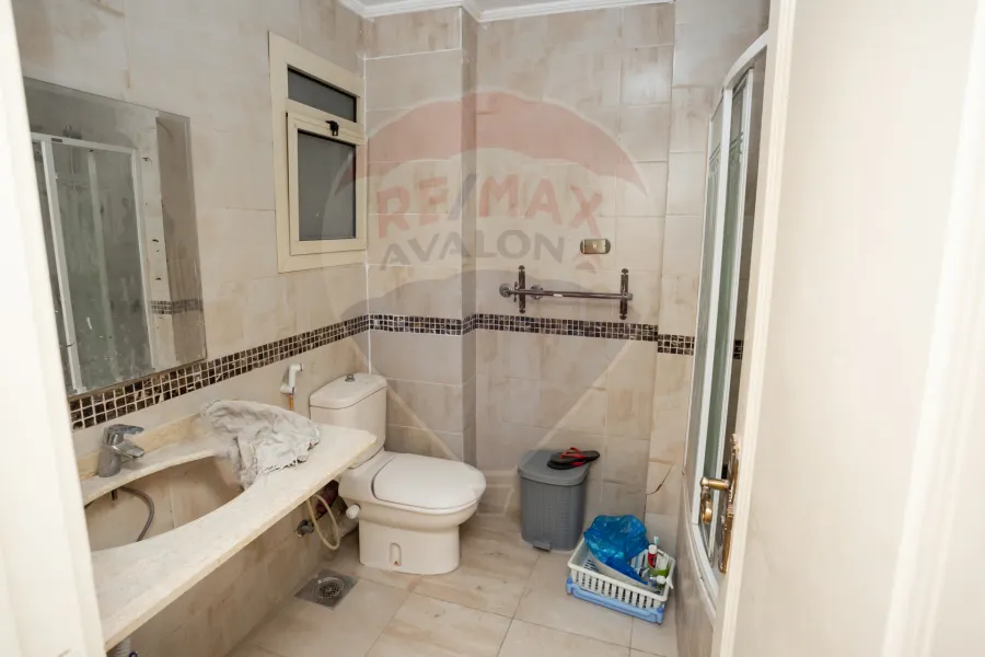 شقة للبيع 148 م سموحة (كومباوند البروج)