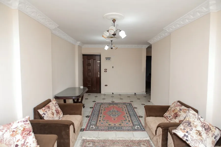 شقة للايجار مفروش 130م ميامي (ش جيلاتى لبنان-امام نقطة سيدي بشر)