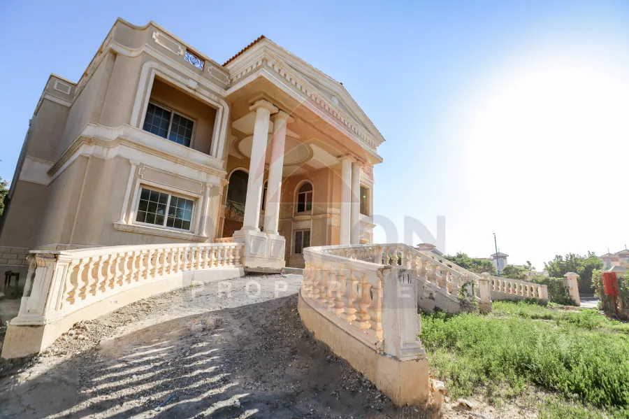 قصر للبيع 1,667 م  كينج مريوط - (كومباوند العروبة رويال)