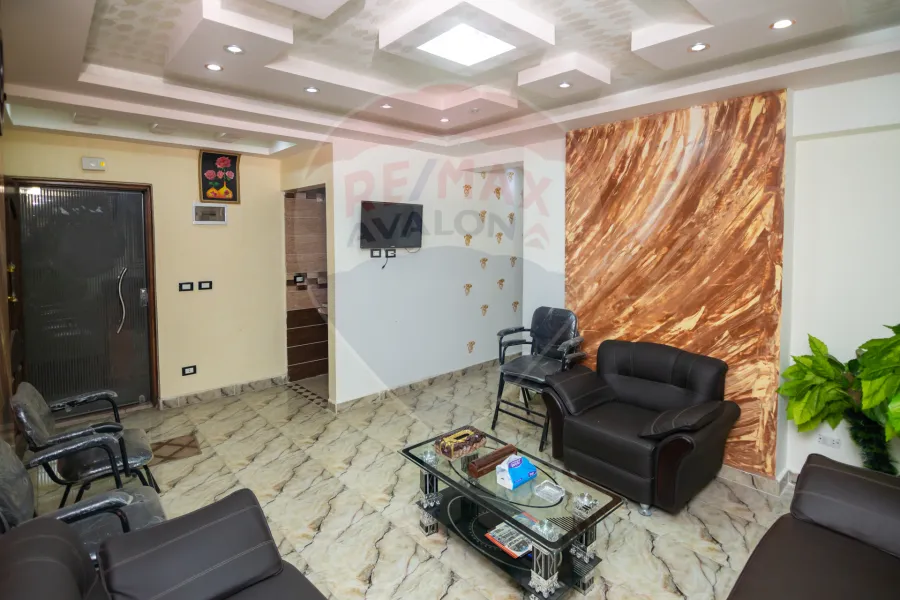 Administrative unit For sale 70 m Moharm bek (El Baliana St.)