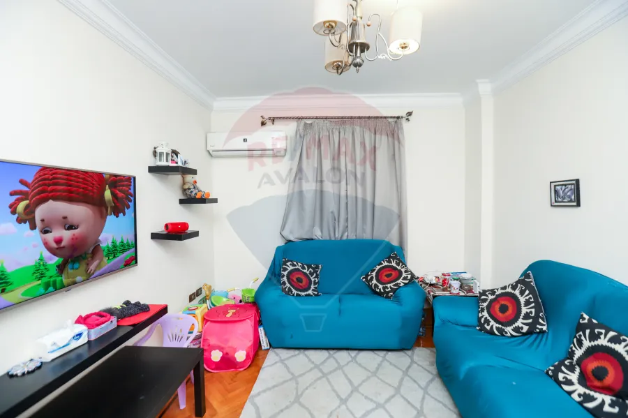 شقة للبيع 144 م سموحة (شارع الرياده - فيو بيتك في النادي )