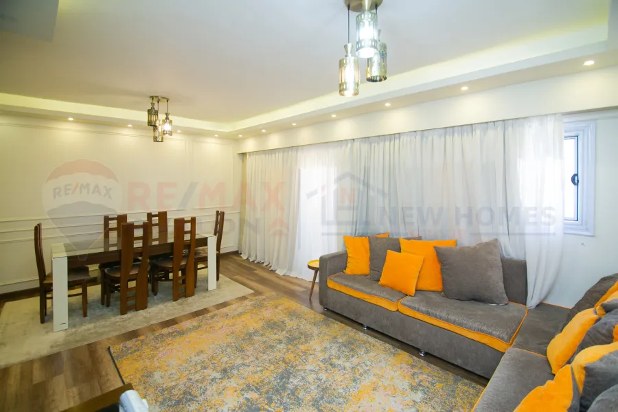 شقة للبيع 150 م سيدي جابر (امام مستشفى القوات المسلحة)