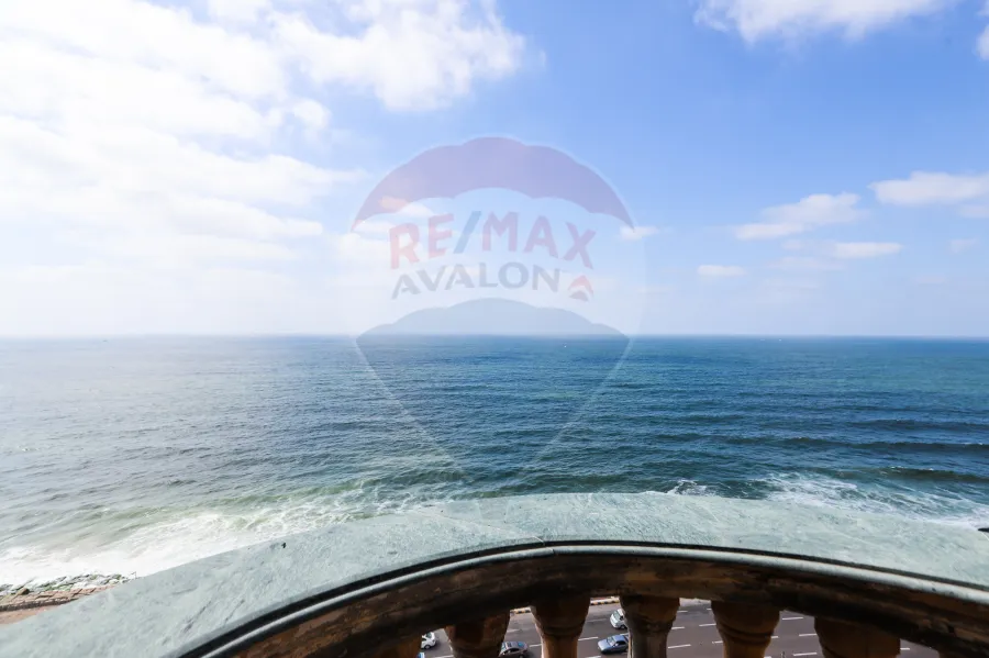 Apartment For Sale 475 m Camp Ceasar ( Directly On The Sea )