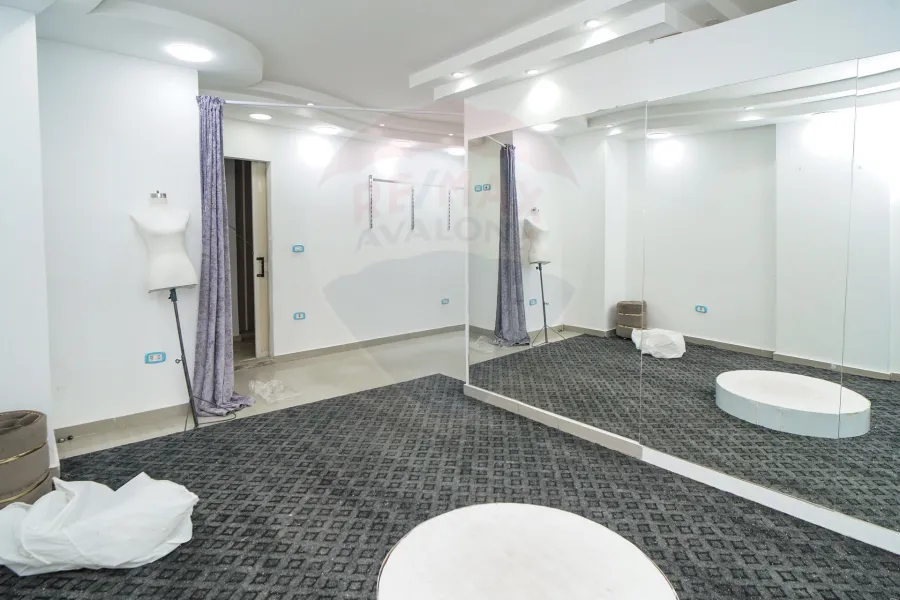 Shop 88 m for rent Louran (Elakbaal st.)