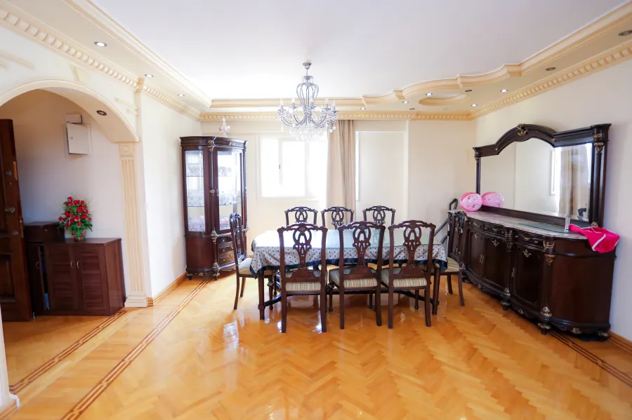 Apartment for sale 220 m louran (kirosies compound)