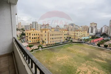 شقة للبيع 165 م لوران (ش الاقبال)