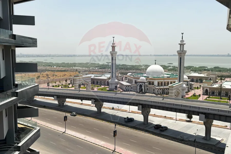 شقة للبيع 169 م سموحة (كومباوند سكاي لاين)