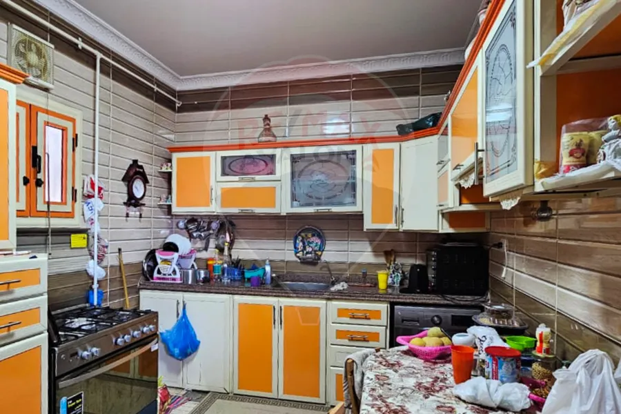 شقة للبيع 300 م سبورتنج (ش بورسعيد )