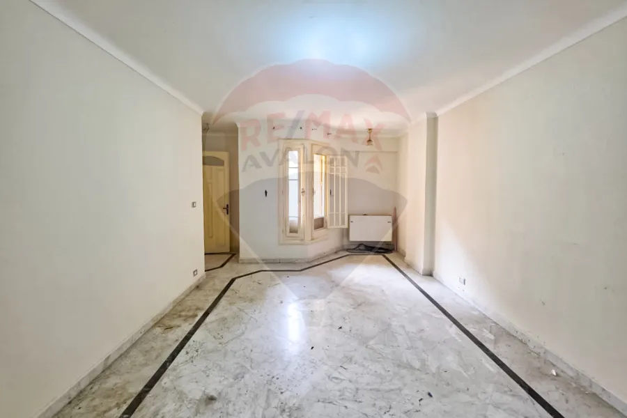 شقة دوبلكس للبيع 320 م لوران (متفرع من ش شعراوي)