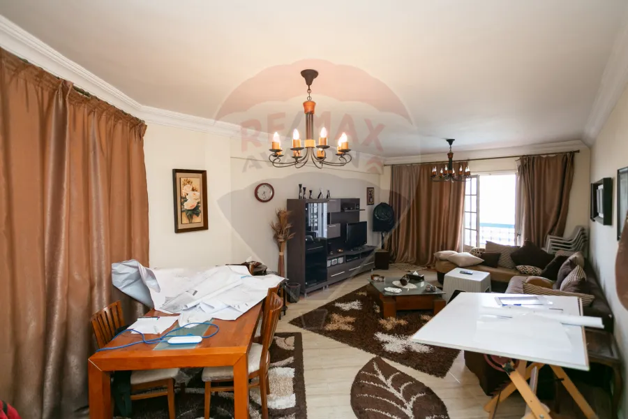 شقة للبيع 110 م العصافرة بحري (ش عبد الحليم محمود)