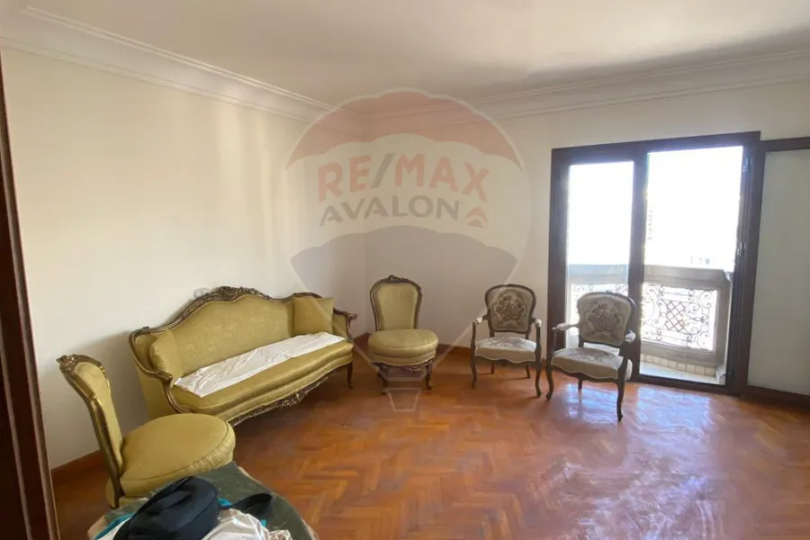 Apartment for sale 180 m Smouha (Fawzi Moaz main St - Brand building)
