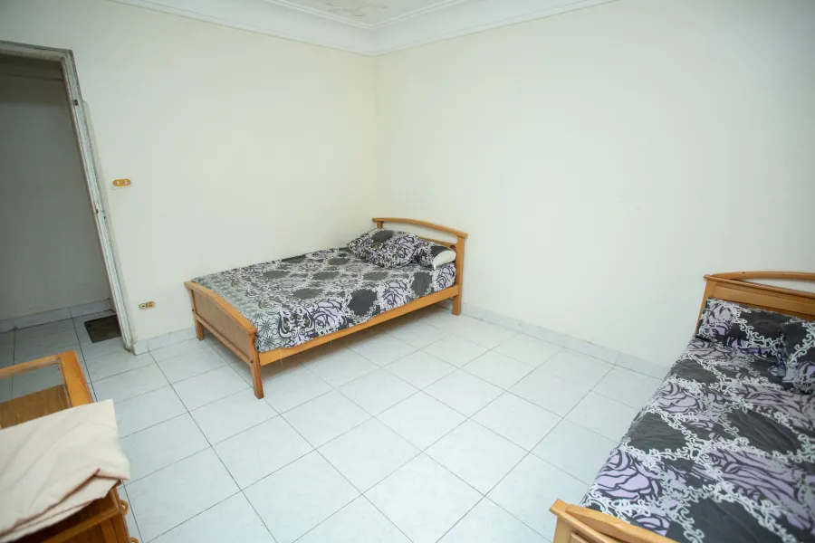 شقة للبيع 135م العصافرة (على البحر مباشرة)