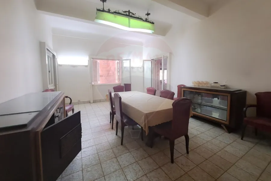 مكتب للإيجار 250 م لوران (ش الإقبال)