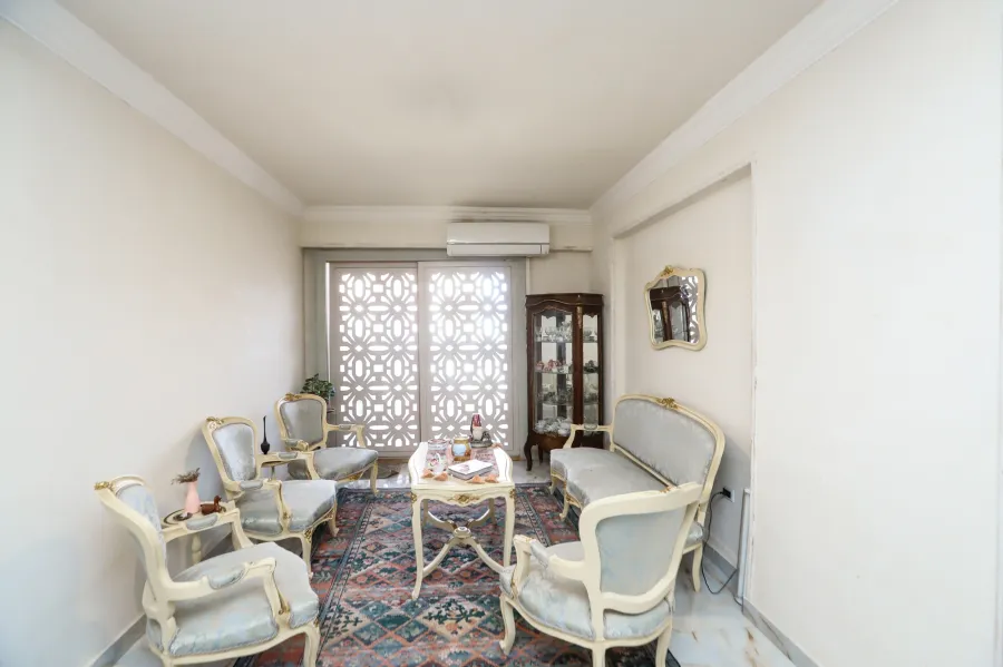 شقة للبيع 140 م سيدي بشر ( متفرع من خالد بن الوليد )