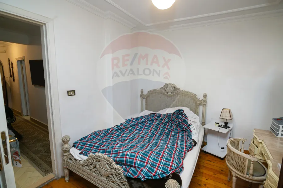 شقة للبيع 175 م رشدي (ش الفريد ليان)