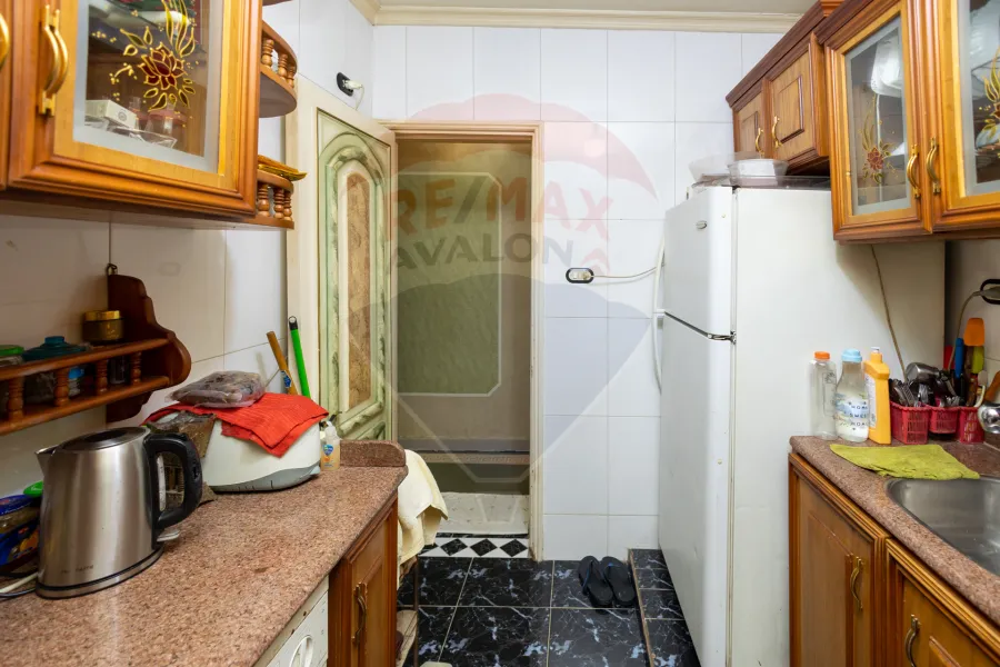 Apartment for sale 150 m Mostafa Kamil (steps from Abu Qer st.)