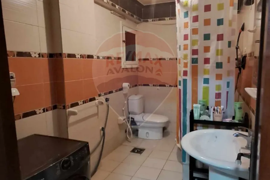 شقة للبيع 175 م لوران (متفرع من ش ابو قير