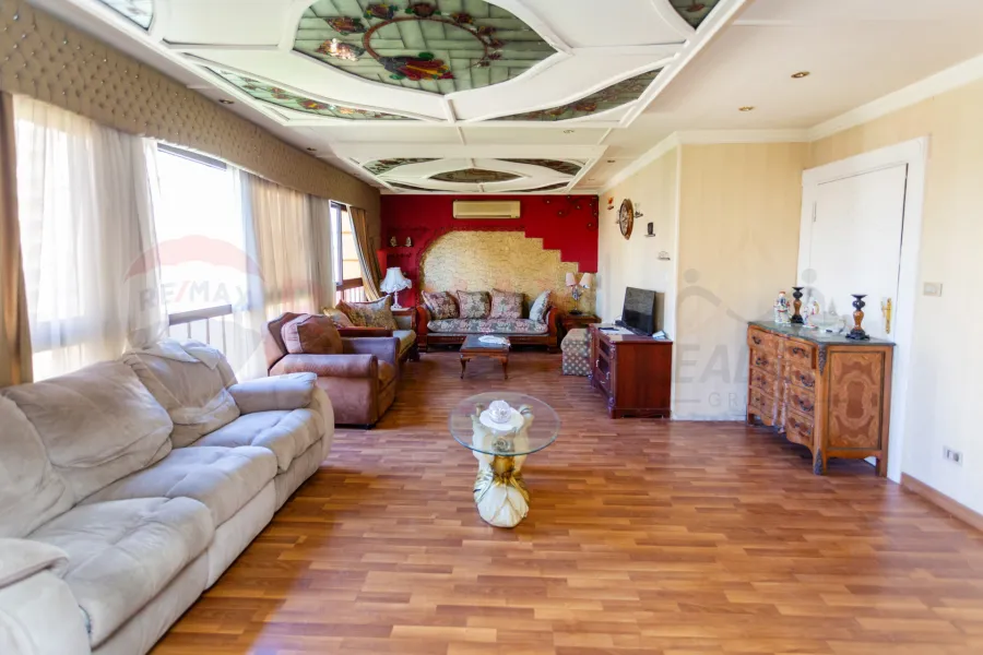 Apartment for sale 190 m Louran (Omar El-Mokhtar st.)