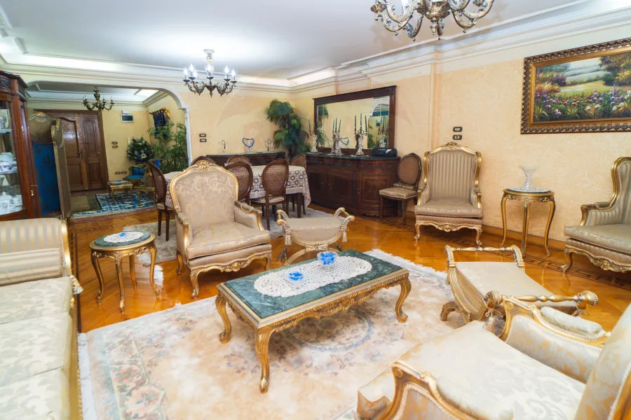 Apartment for Sale 207 m San Stefano (steps from the tram)