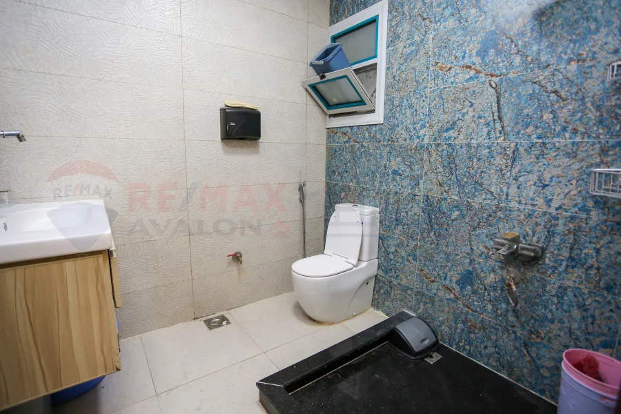 شقة للبيع 145 م كليوباترا ( ثالث نمرة من البحر )