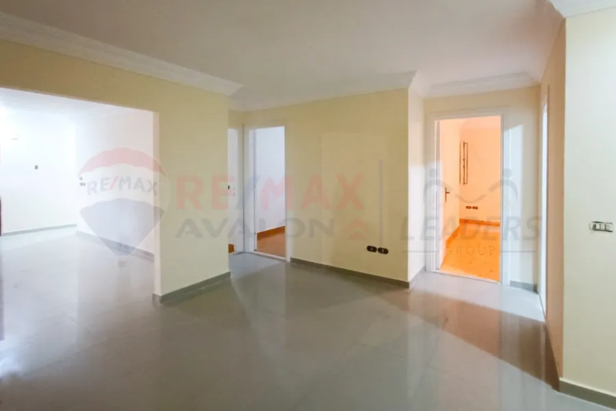 شقه للبيع 178 م وابور المياة (ش جلال الدين الدسوقى)