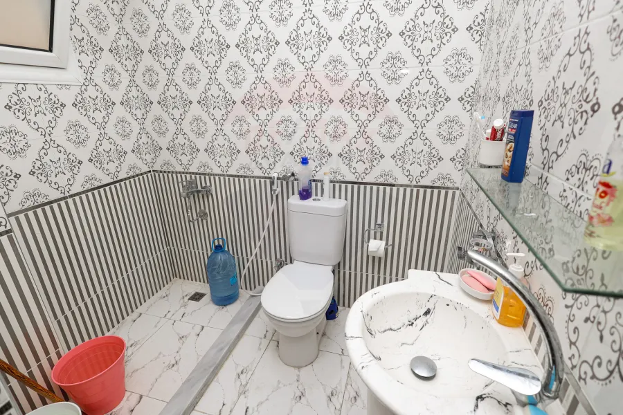 شقة للبيع 125 م ميامي (ش مصطفي كامل)