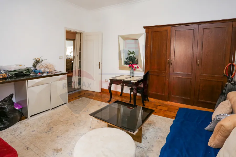 Apartment for Sale 320 m Stanly (Next to Evangelical Church)