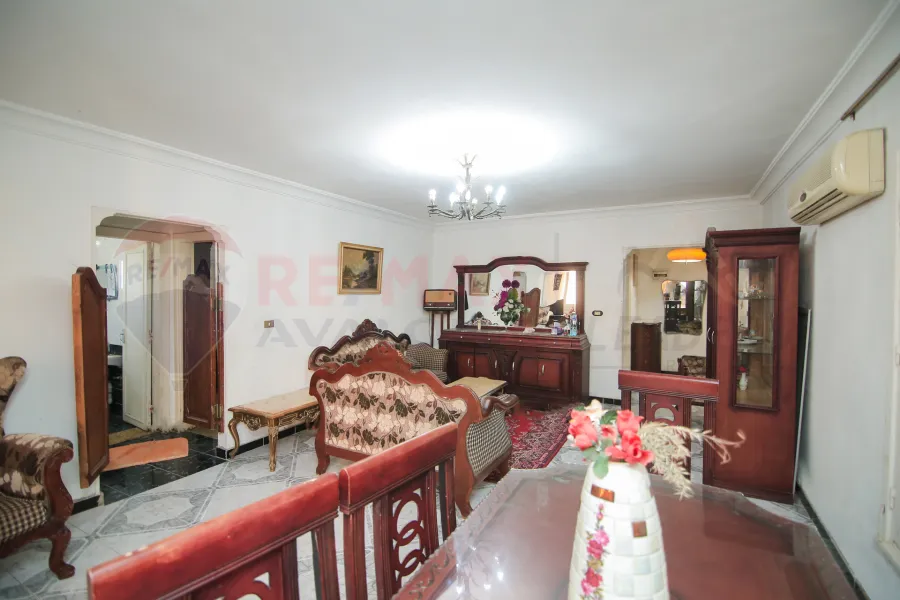 Apartment for sale 140 m Sidi Gaber (Al-Dobat Mustafa Kamel Buildings)