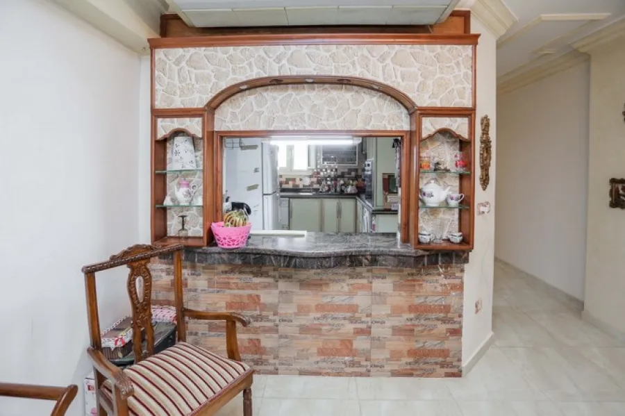 شقة للبيع 180م وابور المياه (وابور المياه خلف بنك CIB)