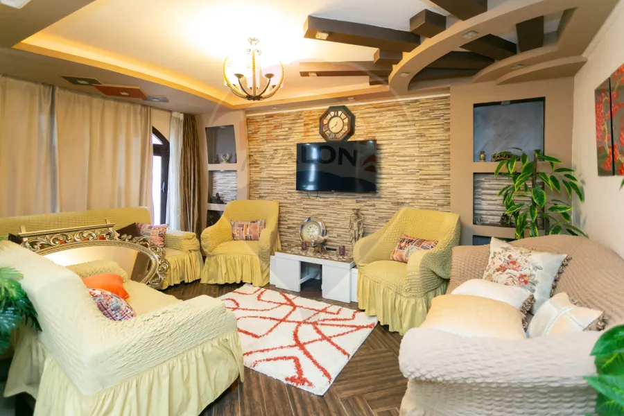 شقة للبيع 117 م سموحة (ش النصر - كمباوند دار السلام)