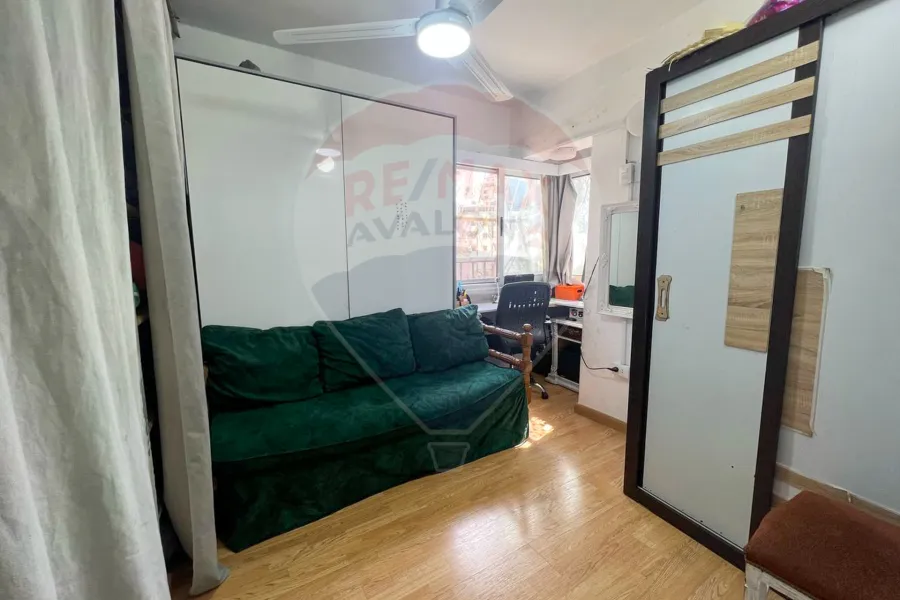 Apartment for sale 120 m Moharam Bek (El Rasafa St)