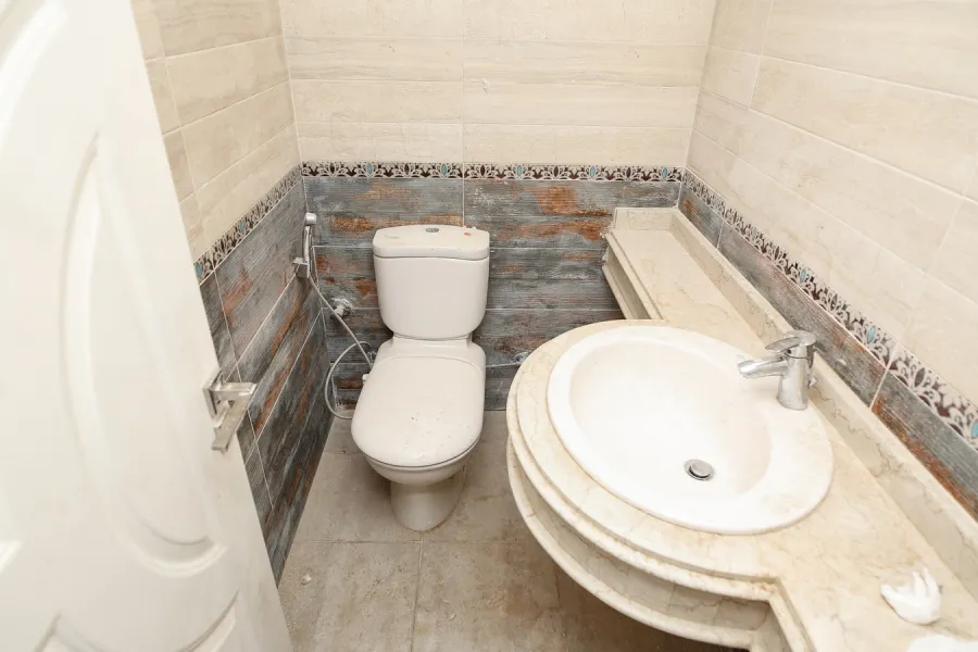 شقة للبيع 316م سموحة (كمبوند أنطونيادس)