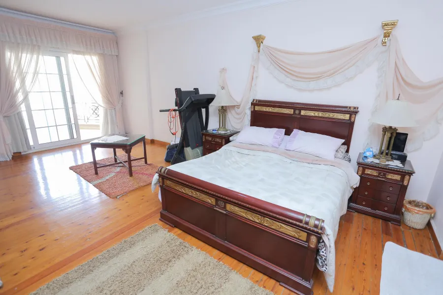 شقة للبيع 375م جناكليس- ش محمد صبرى باشا