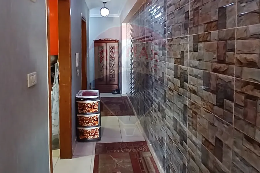 شقة للبيع 140 م محرم بك (متفرع من ش جرين)