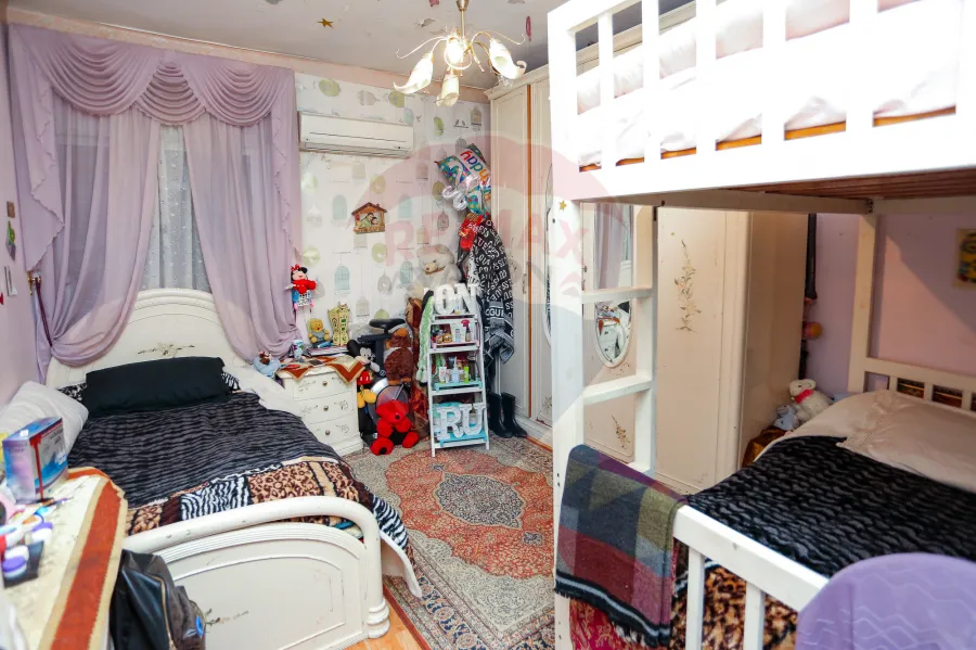 شقة للبيع 125 م كفر عبده (ش خليل الخياط)