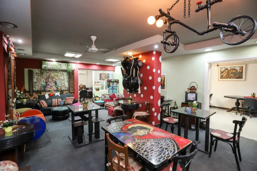 شقة للبيع 135م سموحة ( بجوار مستشفي الاندلسية )