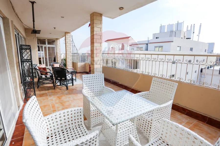 شقة للبيع  350 م كفر عبده (ميدان سانت چيني) -