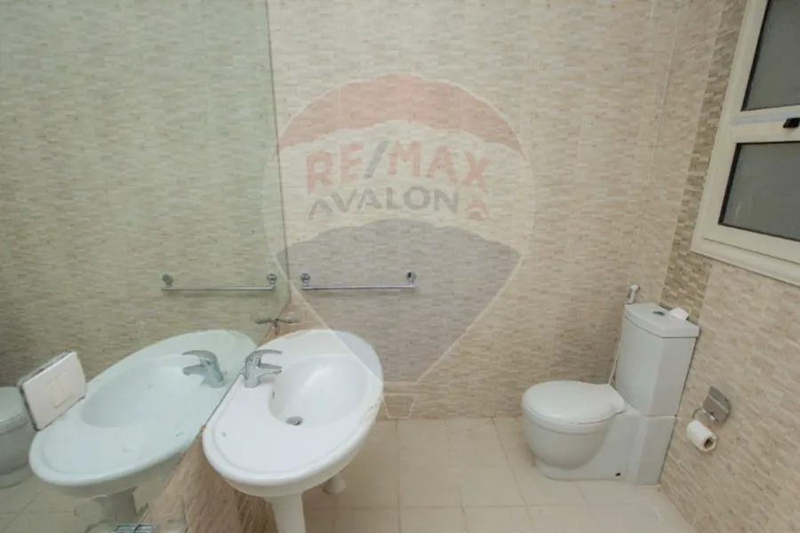 Twin house Villa for sale 450 m King mariout (Alex West Compound)