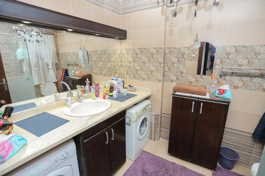 شقة للبيع 150م سان ستيفانو - بين الترام والبحر