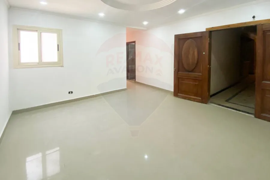 شقة للبيع 264 م جليم (ش رسمي باشا)