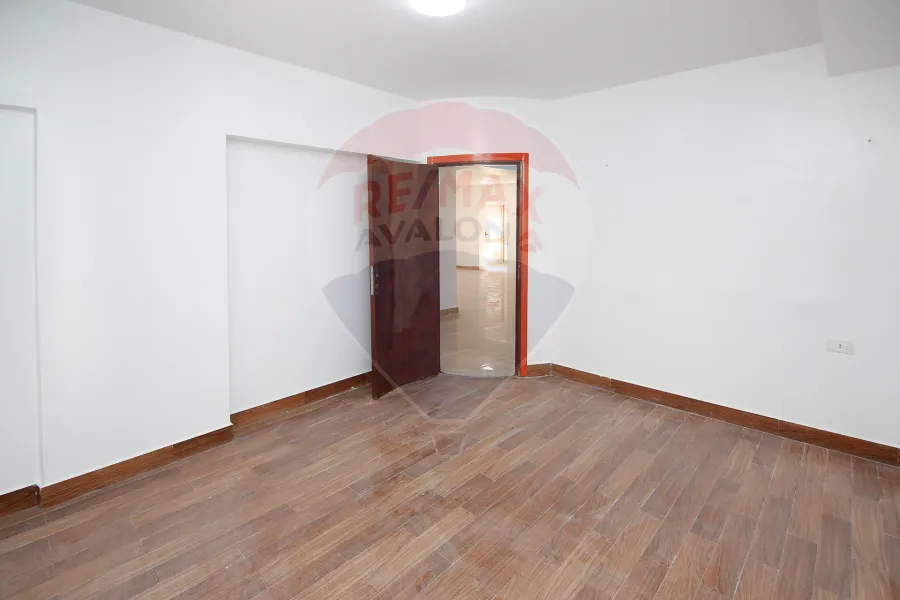 مقر اداري للبيع 315 م كفر عبده (ش قرداحي)