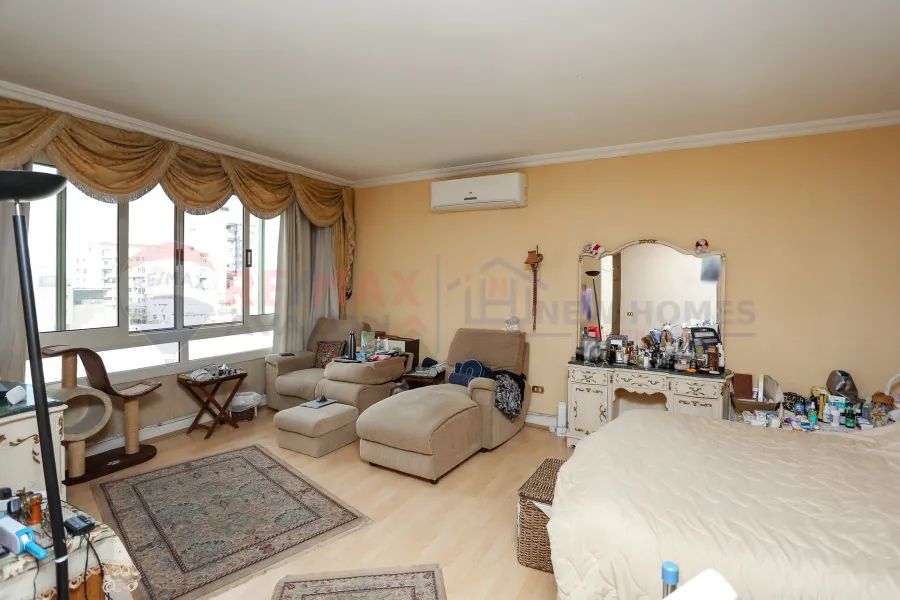 Duplex apartment for sale 400 m Roushdy (branched from Syria st.)
