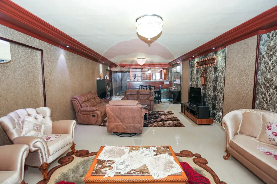 (شقة للبيع 232 م جليم (فيو قصر الميرغنى